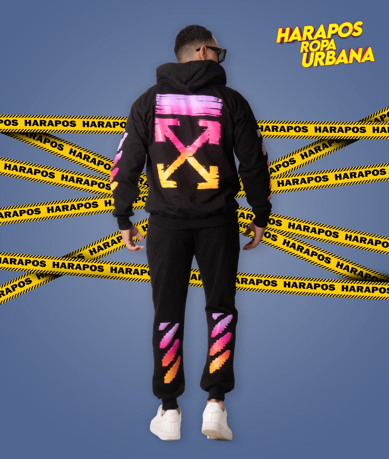 Deportivo off white negro diseño X fucsia/amarillo