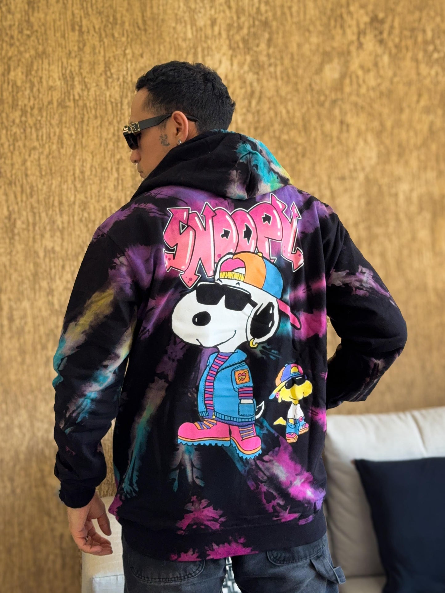 Canguro Dr. Mono oversize Snoopy negro taidai
