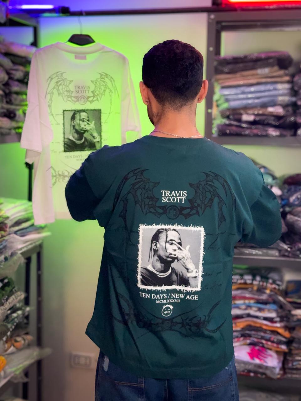 Polera Ten Days Travis Scott verde