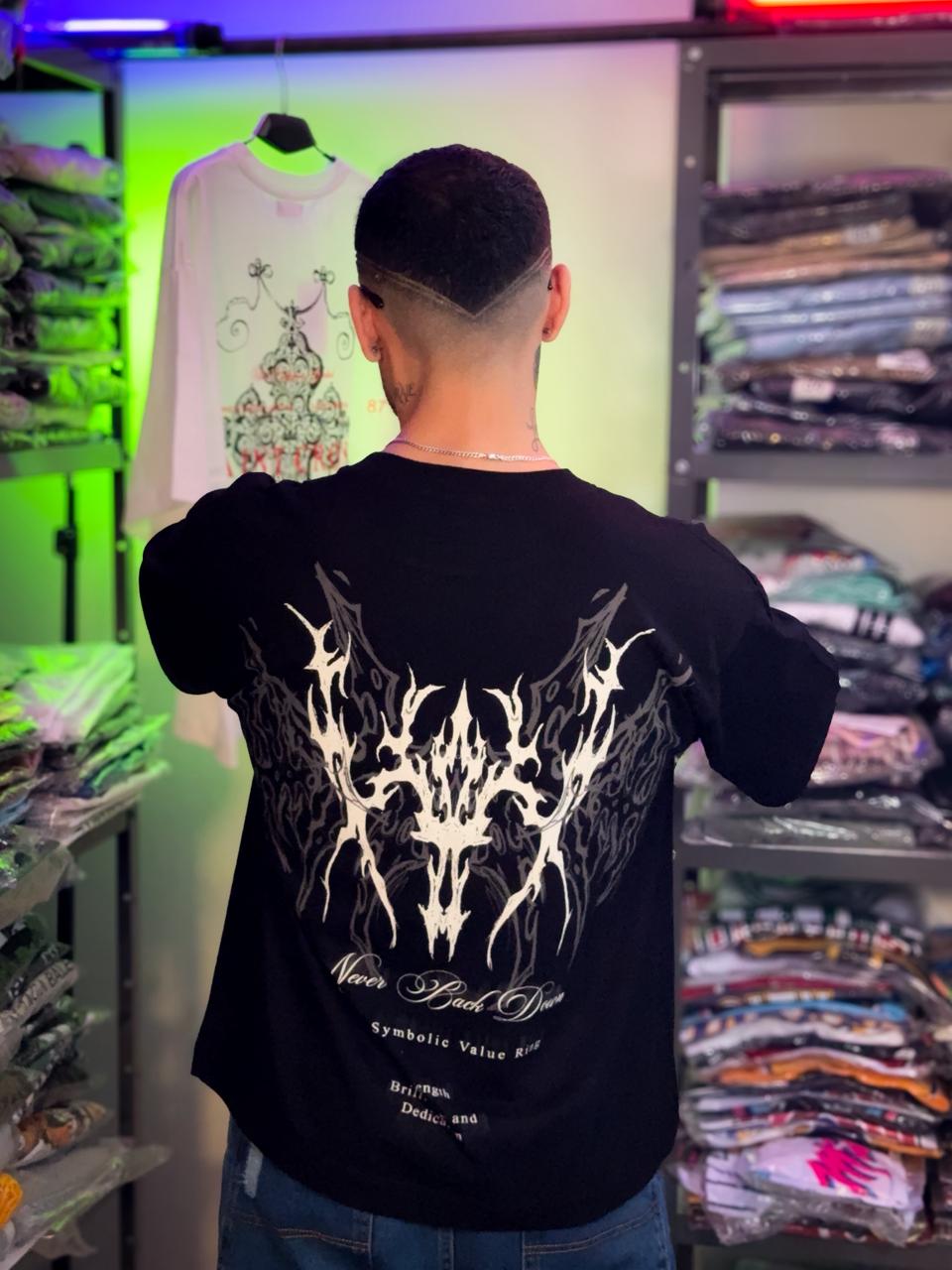 Polera Ten Days simbolic negra