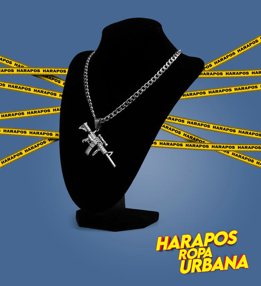 Cadena de acero plateada dije pistola