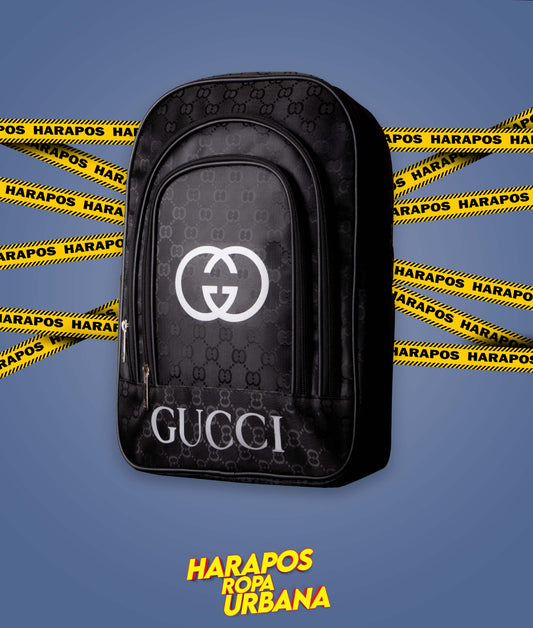 Mochila Gucci de cuero negra letras plateada