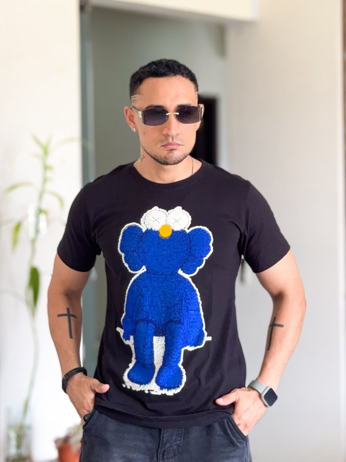 Polera dior negro kaws azul