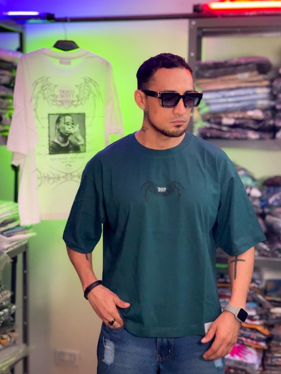 Polera Ten Days Travis Scott verde