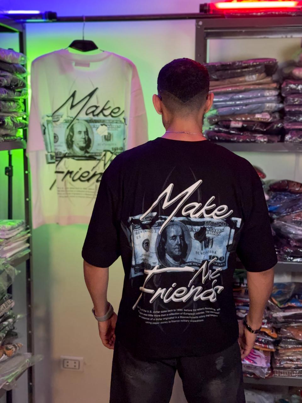 Polera Ten Days billete dolar negro