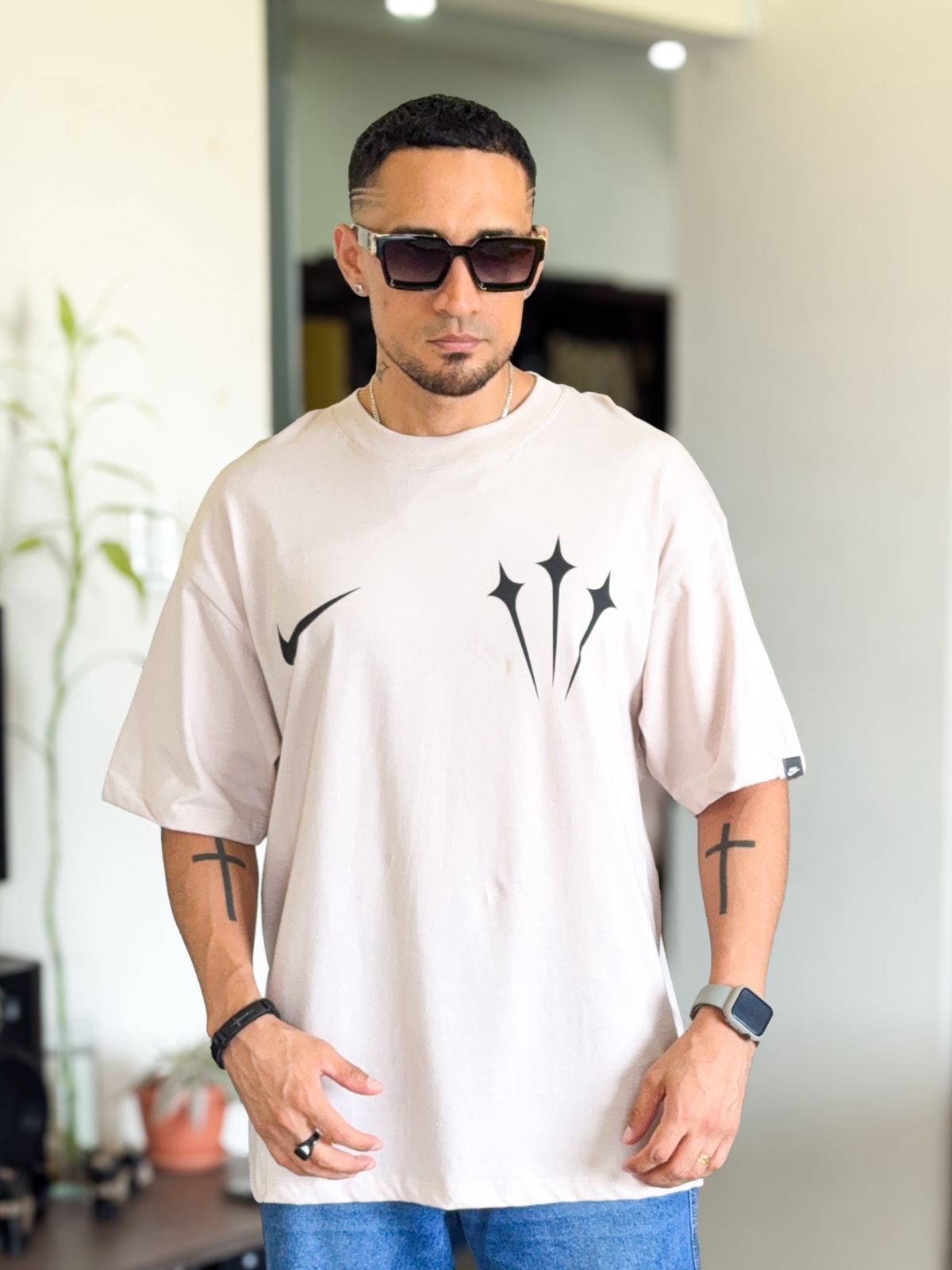 Polera Nike Nocta crema