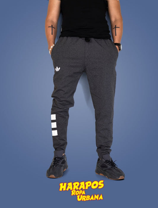Buso adidas plomo detalles blancos